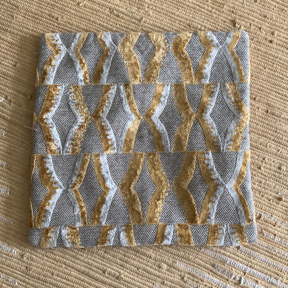 West Elm mid century style pillow cover 20”x20”